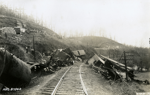 Nashville, Chattanooga & St. Louis Railway Train Wreck, Denver Hill, Humphreys County, Tennessee, 1942